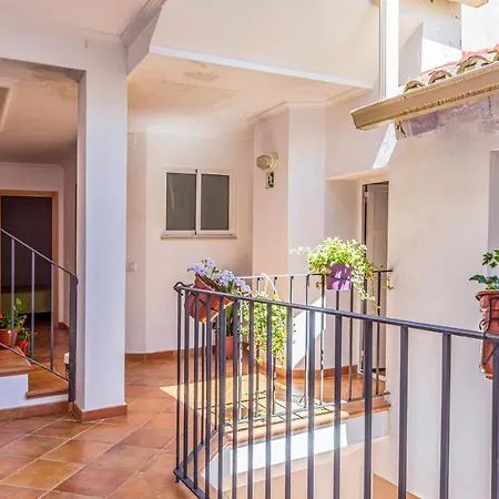 6 Bedroom Gorgeous In 펜션 *