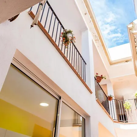 6 Bedroom Gorgeous In 펜션 *