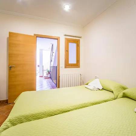 6 Bedroom Gorgeous In *