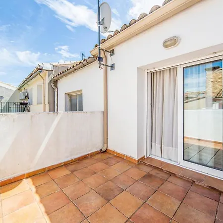 6 Bedroom Gorgeous In Holiday home Godelleta