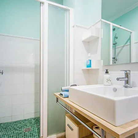 6 Bedroom Gorgeous In 펜션 Godelleta