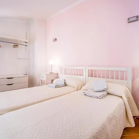 6 Bedroom Gorgeous In 펜션